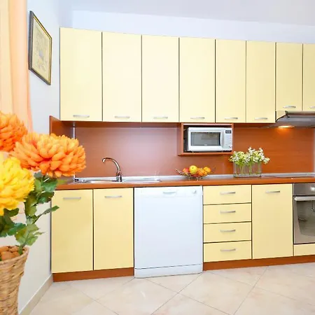 Elza Hotel Podstrana