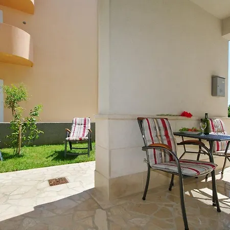 Hotel Elza 4*